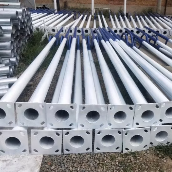 Único braço dobro exterior galvanizou a iluminação pública pólo de aço do tráfego do cargo